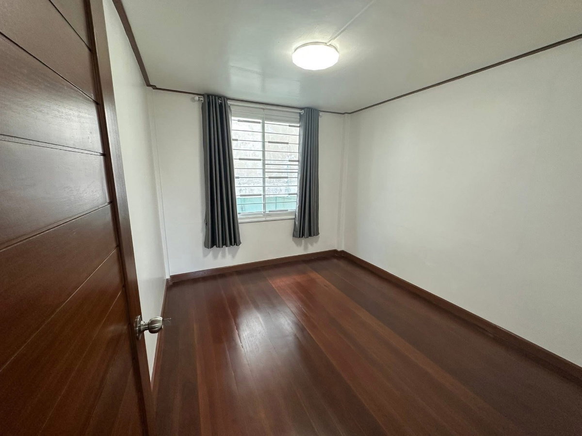 picture #R5133  House for rent  Soi Saeng Uthai Thip (Din Daeng) - 11/11