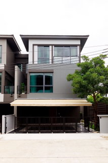 รูปภาพ ให้เช่าบ้านหรู บ้านกลางกลางเมือง The Edition บางนา  วิวทะเลสาบ  (Rt-01)