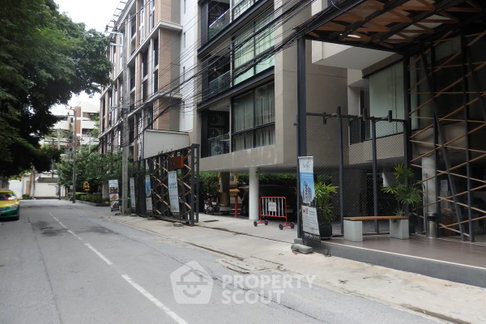 คอนโด 2 ห้องนอน ที่ The Nest Ploenchit ใกล้ BTS เพลินจิต 300 ม. (ID 889825)