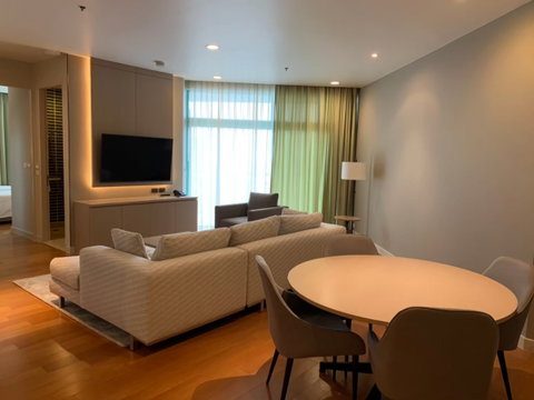 ว่างพร้อมอยู่! Chatrium Condo. 2นอน 130ตร.ม. Line id: @pfagent