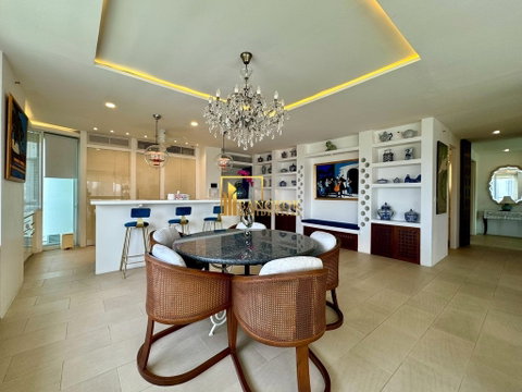 Lake Green | Gorgeous 2 Bedroom Luxury Condo For Rent - BR17592CD