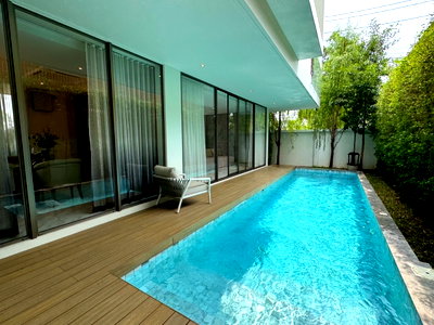 บ้านเดี่ยว ถนนประเสริฐมนูกิจ :  ♦ Pool Villa House ♦ 2 ชั้น | ขนาดที่ดิน 104.00 ตร.ว. พื้นที่ใช้สอย 550.00 ตร.ม. | 5 ห้องนอน 4 ห้องน้ำ 3 ที่จอดรถ | ใกล้ Central Plaza Ladprao