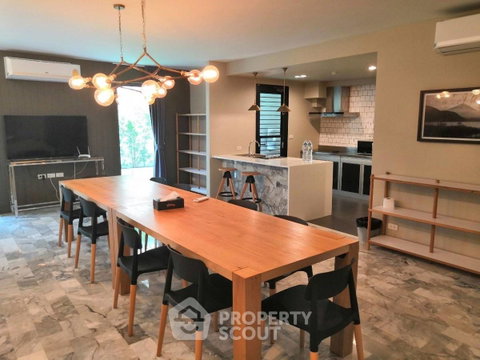 คอนโด 4 ห้องนอน พร้อมเลี้ยงสัตว์ Lily House Mansion ใกล้ MRT เพชรบุรี (ID 666419)