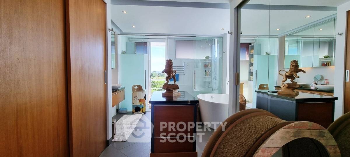picture 3-BR 160 Sqm Condo For Sale, Pure Sunset Beach Near Na Chom Thian (ID 2136861) - 38/89