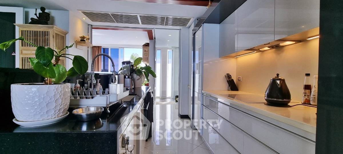 picture 3-BR 160 Sqm Condo For Sale, Pure Sunset Beach Near Na Chom Thian (ID 2136861) - 24/89
