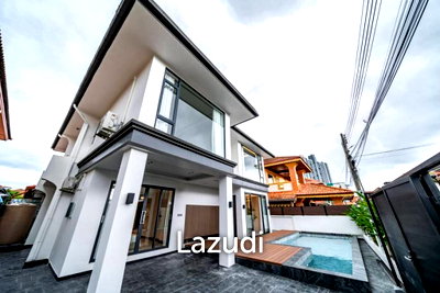 บ้านเดี่ยว ถนนเทพประสิทธิ์ : 6 Beds 7 Baths 230 SQ.M. Eakmongkol Thepprasit