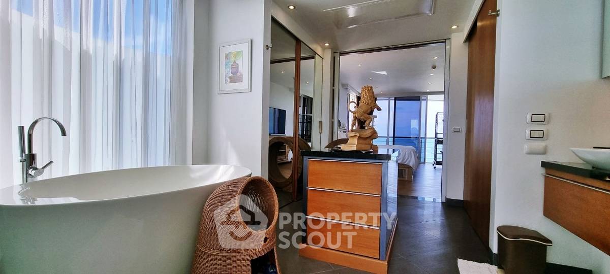 picture 3-BR 160 Sqm Condo For Sale, Pure Sunset Beach Near Na Chom Thian (ID 2136861) - 35/89