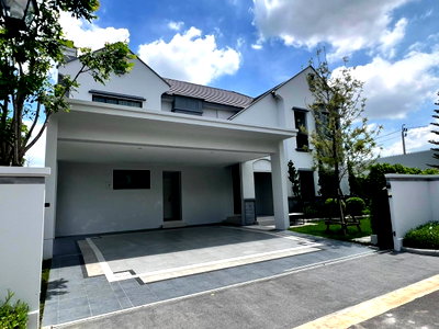 บ้านเดี่ยว สนามบินสุวรรณภูมิ : P0044 ขายบ้านที่หมู่บ้าน! Nantawan Rama 9 - New Krungthepkreetha