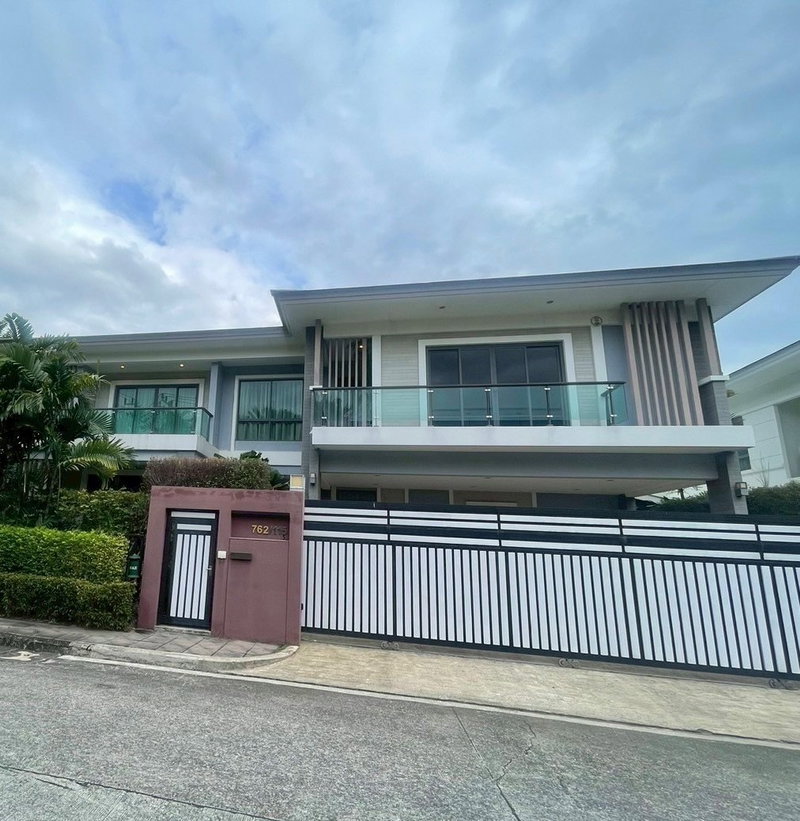 Houses for sale : P0065 Sale! The Palm Pattanakarn