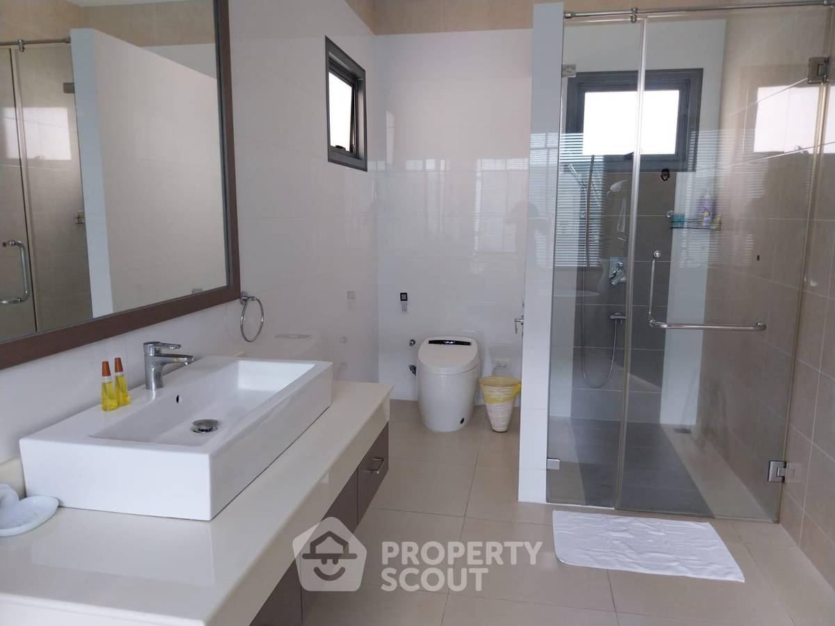 รูป วิลล่า 4 ห้องนอน ขนาด 360 ตร.ม. ขายในราไวย์ ภูเก็ต (ID 2005680) - รูปที่ 13/16