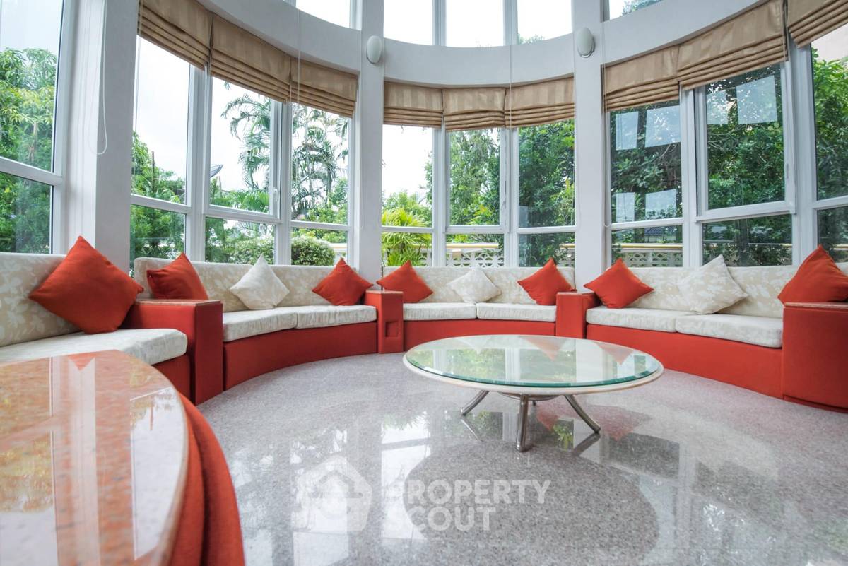 picture Pet-Friendly 5-Bed House For Sale Near ARL Ramkhamhaeng, Hua Mak (ID 1995530) - 14/21