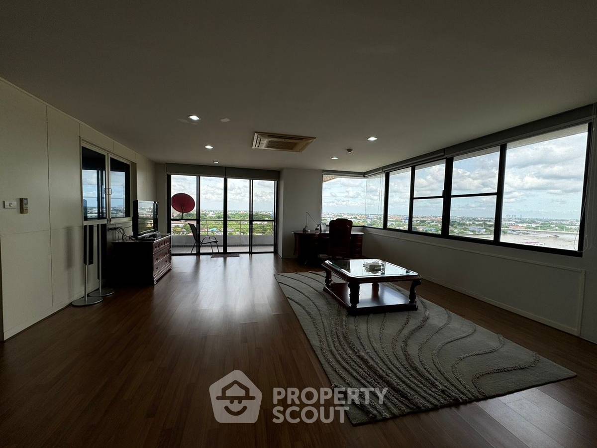 รูป คอนโด 3 ห้องนอน 218 ตร.ม. ให้เช่า Riverine Place ใกล้สวนใหญ่ (ID 2004457) - รูปที่ 10/16