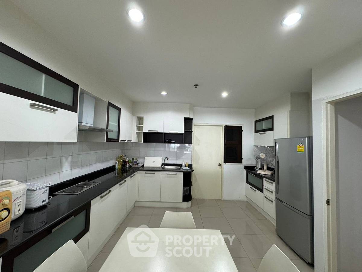 รูป คอนโด 3 ห้องนอน 218 ตร.ม. ให้เช่า Riverine Place ใกล้สวนใหญ่ (ID 2004457) - รูปที่ 7/16