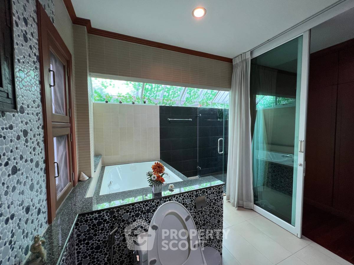 รูป บ้านเดี่ยว 4 ห้องนอน ขาย ที่ อารียา สวานา 1 ลาดพร้าว (ID 1727436) - รูปที่ 33/48
