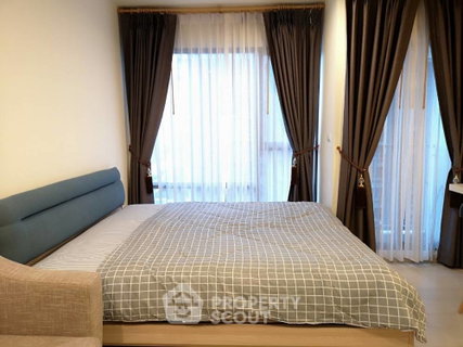 21st-Floor 1-BR Condo At Rhythm Asoke Near MRT Phra Ram 9 (ID 755585)