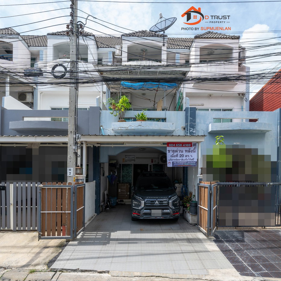 รูป ขาย ทาวน์เฮ้าส์ 3 ชั้น 20ตร.ว. ซอยวัดเวฬุวนาราม 12 เเยกซอยเทพประทาน 9 ( ดอนเมือง ) 4นอน ราคาไม่เเพง - รูปที่ 1/14