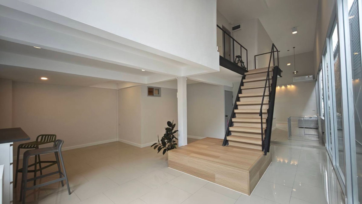 รูป [ขาย] บ้านแฝดรีโนเวทใหม่ย่านลาดพร้าว-โชคชัย4 บ้านหลังใหญ่  บรรยากาศอบอุ่น - รูปที่ 6/31