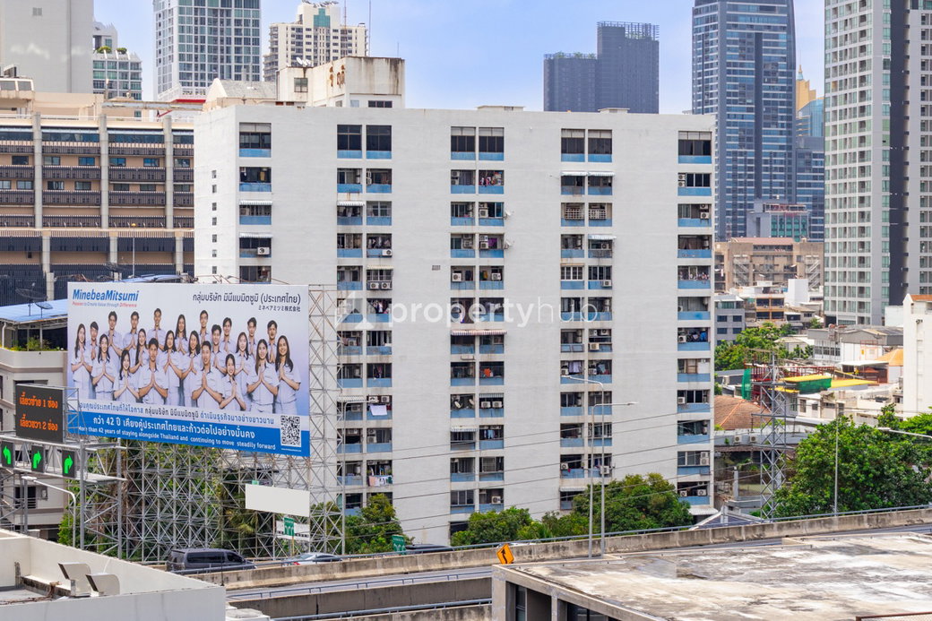 รูป Ruenrudee Condominium - รูปที่ 1/8