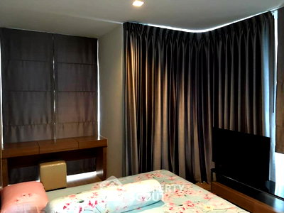 Condos for rent : High-Floor 1-BR 55 Sqm At Rhythm Sathorn near BTS Saphan Taksin (300m) (ID 370896)