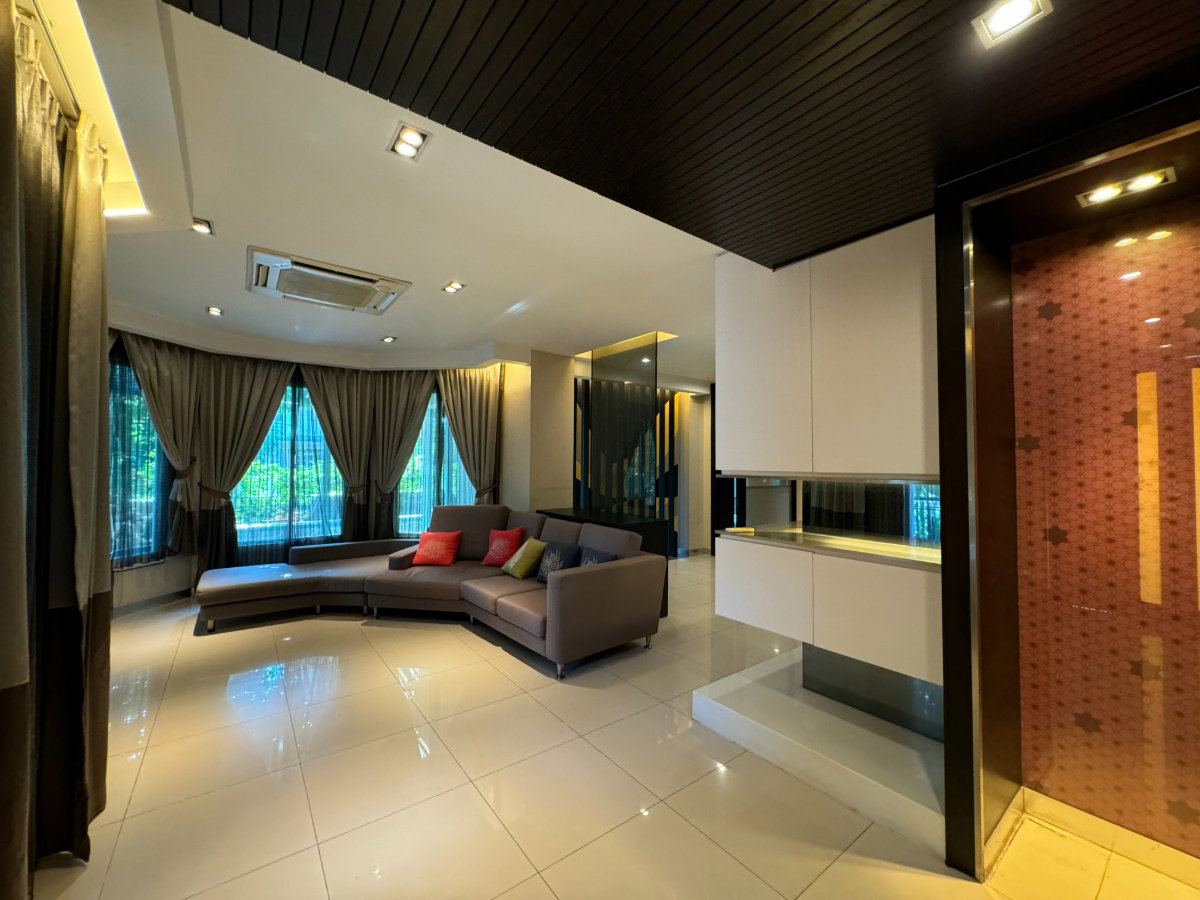 รูป P0107 โกลเด้นนครา – บ้านหรูหลังใหญ่ 2 ชั้น ใจกลางลาดพร้าว - รูปที่ 12/40