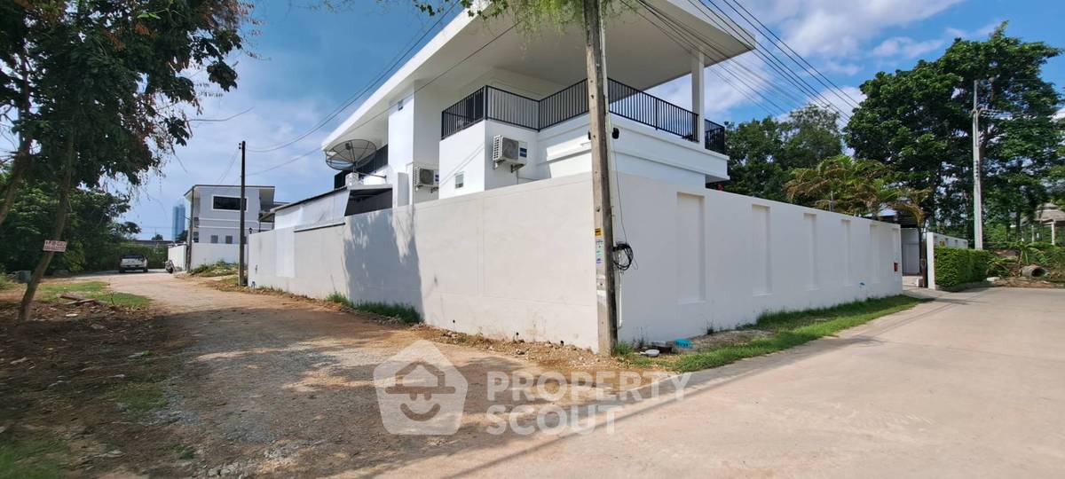 รูป บ้านเดี่ยว 6 ห้องนอน ขายในพัทยา ห้วยใหญ่ บางละมุง ชลบุรี (ID 1229337) - รูปที่ 29/34