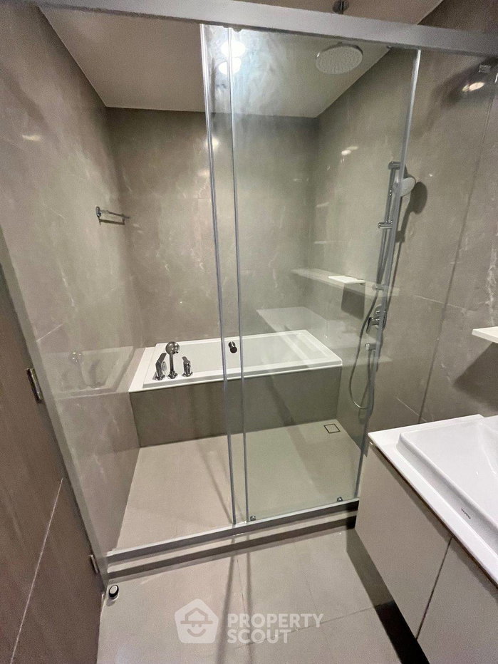 รูป คอนโด 2 ห้องนอน ชั้นสูง 25 ที่ The Issara Sathorn ย่านทุ่งมหาเมฆ (ID 2217671) - รูปที่ 5/9