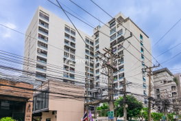 รูป Ruenrudee Condominium - รูปที่ 2/8