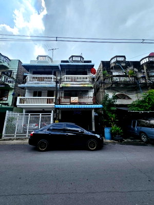 Shophouses for sale Srinakarin-Romklao Road : 3-Storey Commercial Building for Sale — Soi Romklao 21 | Below Market Valuation!