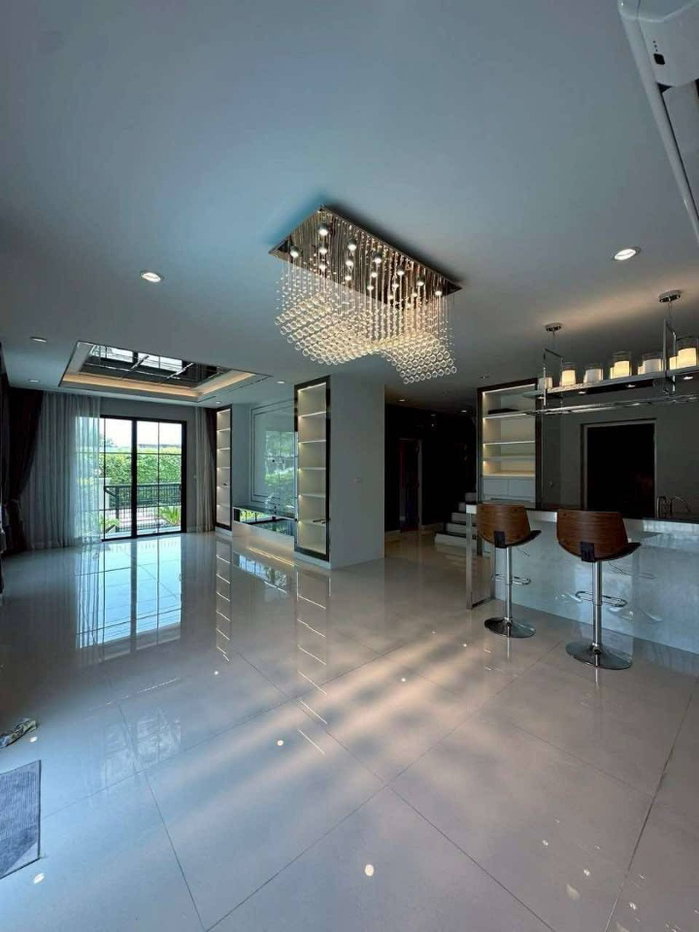 รูป P0112 ขายบ้านราคาดี! Setthasiri Pattanakarn - รูปที่ 3/14