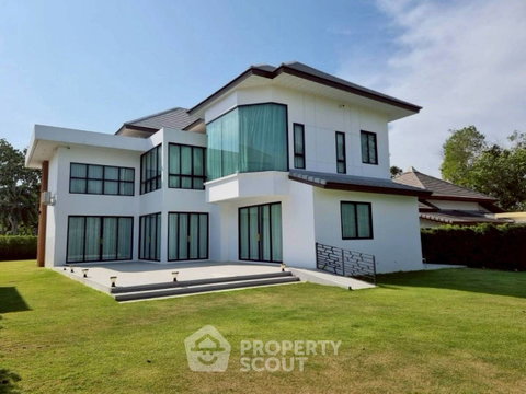 บ้าน 4 ห้องนอน ขาย The Village Housing Estate by Horseshoe Point รับสัตว์เลี้ยง (ID 2175435)