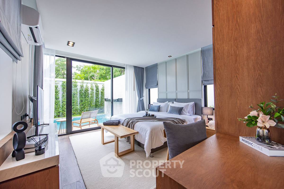 picture 4-Bedroom Villa 375 Sqm, Monetaria Villas Near Rawai Phuket (ID 1340038) - 17/27