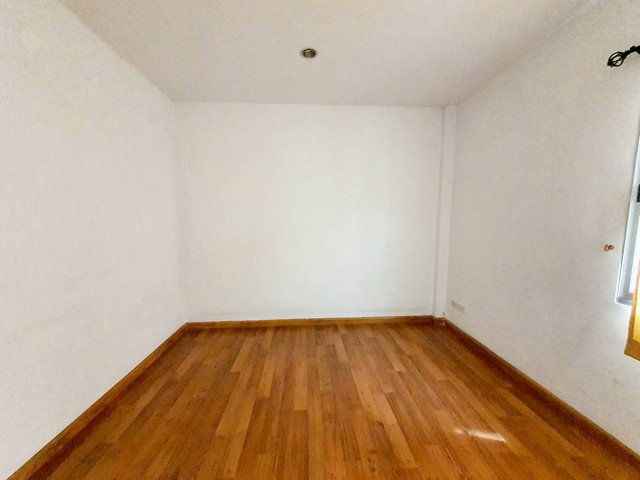 picture FOR SALE  TOWNHOUSE PROPERTY  2450000 BAHT. - 8/17