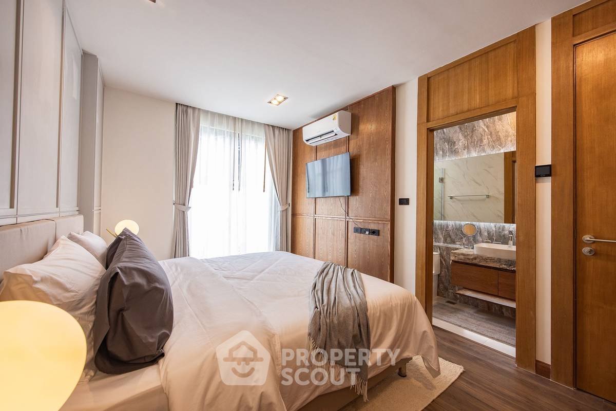 picture 4-Bedroom Villa 375 Sqm, Monetaria Villas Near Rawai Phuket (ID 1340038) - 10/27