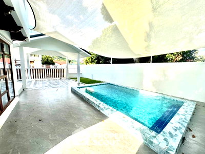 Houses for sale Hua Hin Bus Station : 3-BR House 203 Sqm In Soi Hua Hin 94 Near Hua Hin Night Market (ID 1929731)