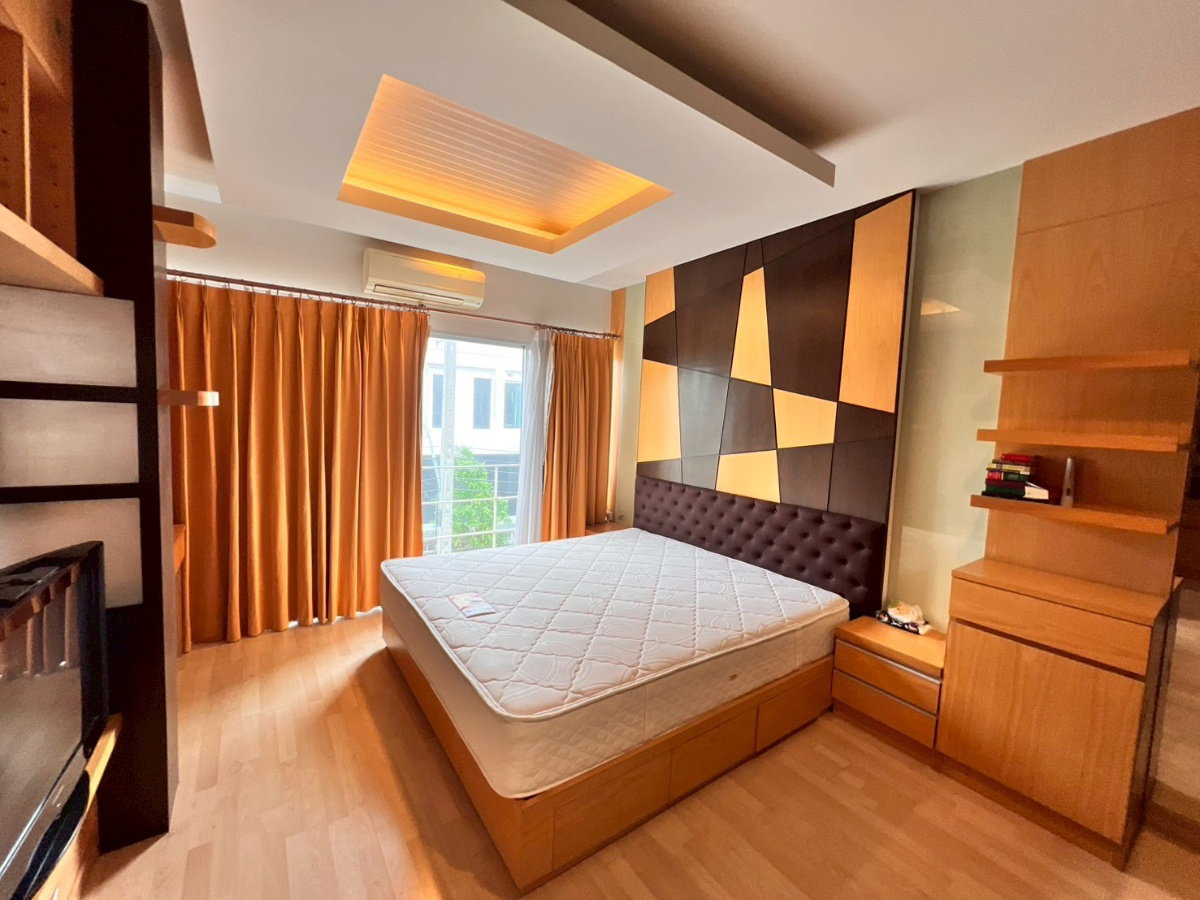 รูป 🏡 ขายด่วน! Noble Cube พัฒนาการ ทาวน์โฮมหรู 3 ชั้น 3 ห้องนอน พร้อมอยู่ เพียง 8.7 ล้าน [NCh250701] - รูปที่ 2/22