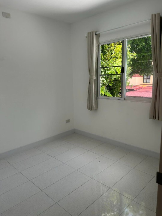 รูป ให้เช่า บ้านในโครงการน้ำผึ้งวิลเลจ  ปลอดภัย ใกล้โรงเรียนนานาชาติ RW006726  - รูปที่ 11/18