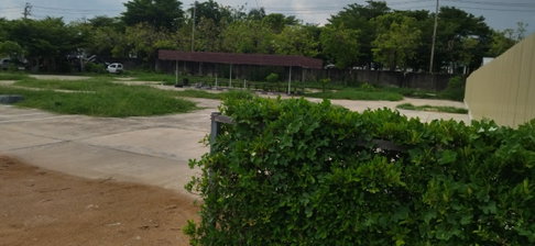 Land for Rent in Krungthep Kritha Soi 32, 250 meters from Motoway No. 7 frontage