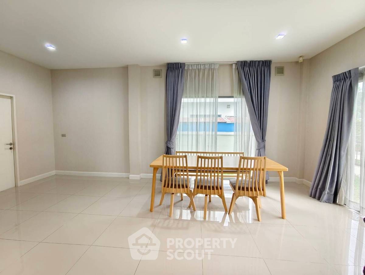 รูป บ้าน 3 ห้องนอน ขนาด 200 ตร.ม. Perfect Place Sukhumvit 77-Suvarnabhumi (ID 2221953) - รูปที่ 24/28