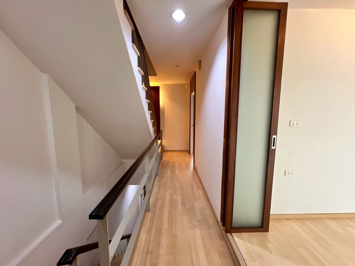 รูป 🏡 ขายด่วน! Noble Cube พัฒนาการ ทาวน์โฮมหรู 3 ชั้น 3 ห้องนอน พร้อมอยู่ เพียง 8.7 ล้าน [NCh250701] - รูปที่ 15/22