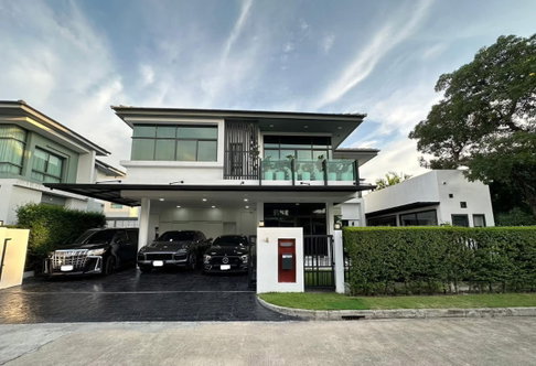P0173 บ้านเดี่ยวแปลงมุม ติดสวน ใจกลางกรุงเทพกรีฑา – พร้อมโซลาร์ & รีโนเวทใหม่ทั้งหลัง