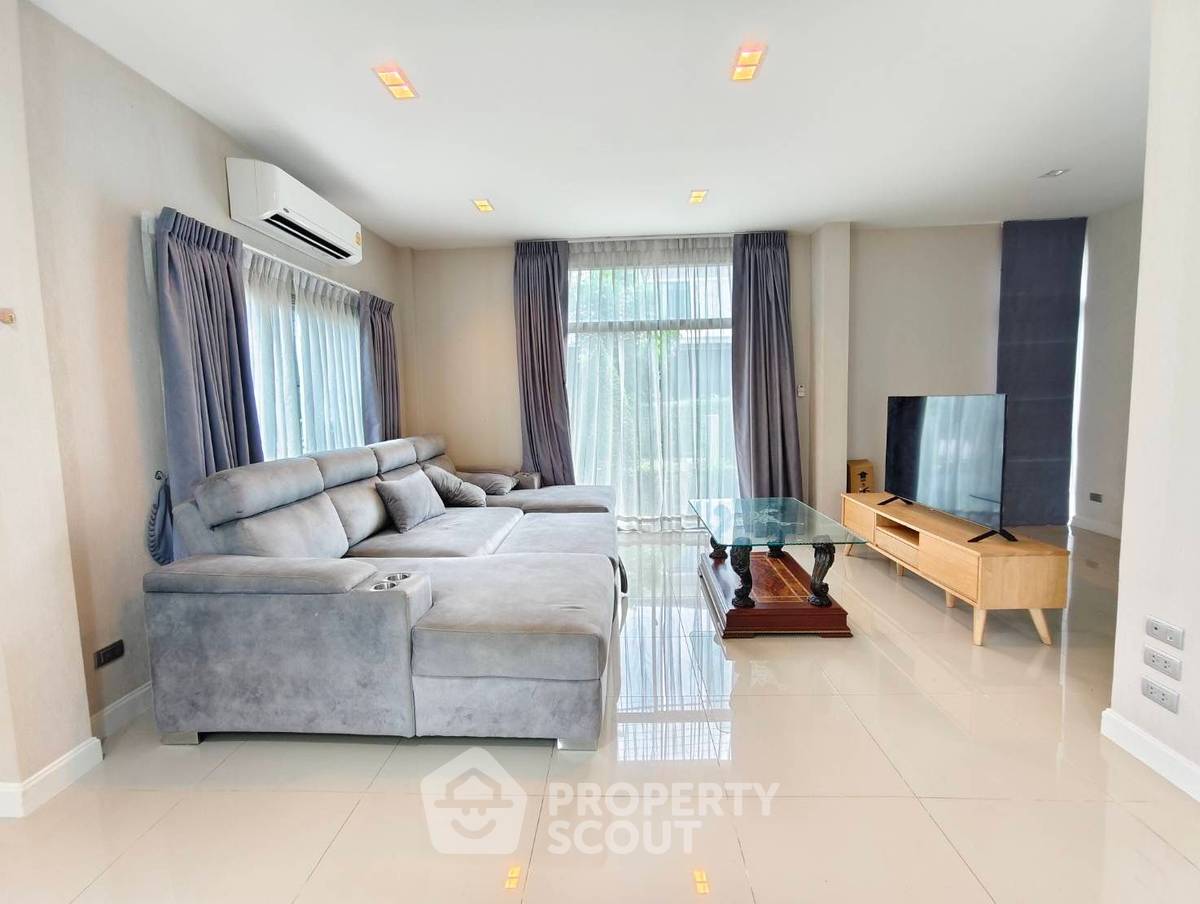 รูป บ้าน 3 ห้องนอน ขนาด 200 ตร.ม. Perfect Place Sukhumvit 77-Suvarnabhumi (ID 2221953) - รูปที่ 4/28