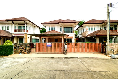 ขายบ้านเดี่ยว : ขาย บ้านเดี่ยว 73 ตร.ว. หมู่บ้าน ลัดดาวิลล์1 - 2 ติดถนน บ้านกล้วย - ไทรน้อย พิมลราช บางบัวทอง นนทบุรี เดินทางสะดวก ใกล้ เซ็นทรัลเวสเกต | #TPI-2130