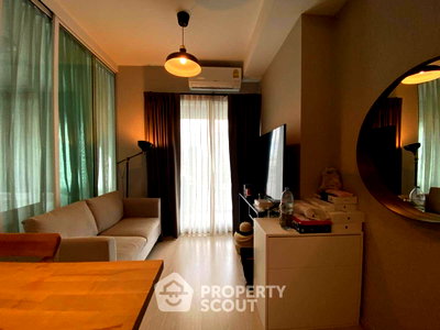 Condos for sale : 1-BR Condo At Chapter One Eco Near MRT Huai Khwang (ID 1601069)