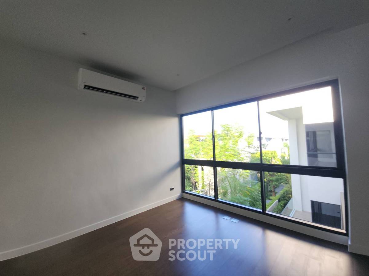 รูป บ้านเดี่ยว 4 ห้องนอน ขาย บุเกิ้น กรุงเทพกรีฑา ทำเลหัวหมาก บางกะปิ (เลี้ยงสัตว์ได้) (ID 1917629) - รูปที่ 10/23