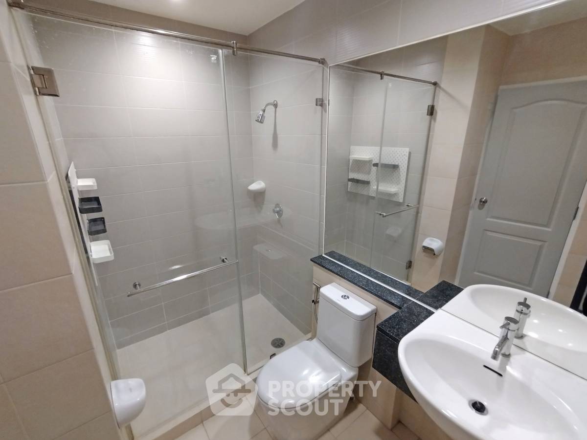 รูป คอนโด 2 ห้องนอน 70 ตร.ม. ชั้น 24 ที่ The Light House Sathorn–Chareonnakorn ใกล้ BTS กรุงธนบุรี (ID 2097372) - รูปที่ 5/10