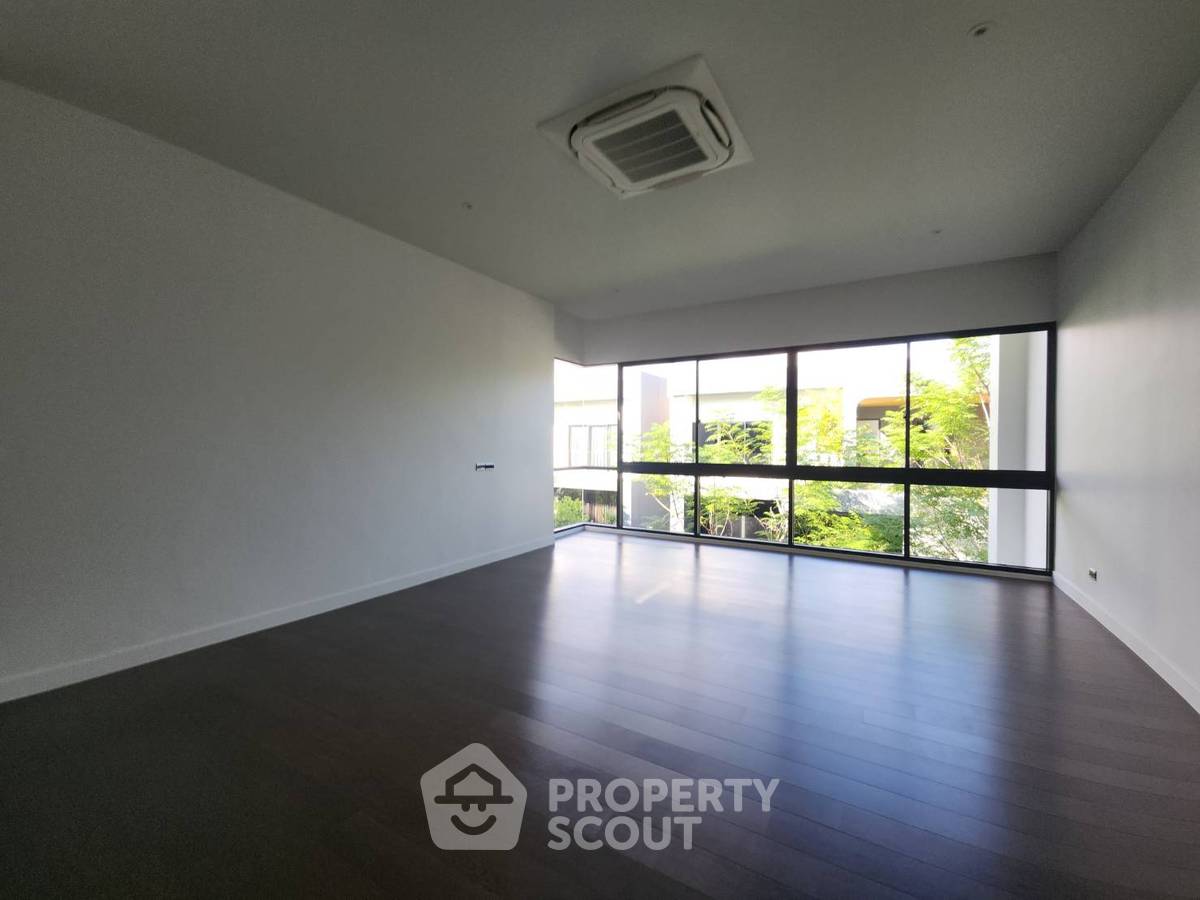 รูป บ้านเดี่ยว 4 ห้องนอน ขาย บุเกิ้น กรุงเทพกรีฑา ทำเลหัวหมาก บางกะปิ (เลี้ยงสัตว์ได้) (ID 1917629) - รูปที่ 13/23