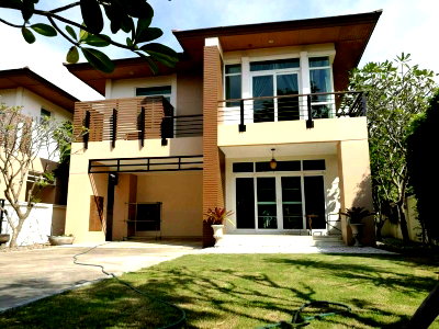 Houses for sale : Second-hand detached house for sale, The Boulevard Village, Sriracha, Chonburi