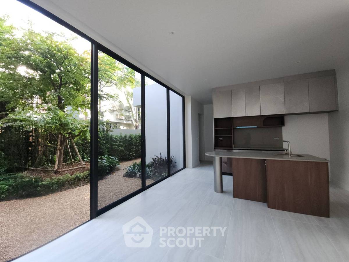 รูป บ้านเดี่ยว 4 ห้องนอน ขาย บุเกิ้น กรุงเทพกรีฑา ทำเลหัวหมาก บางกะปิ (เลี้ยงสัตว์ได้) (ID 1917629) - รูปที่ 4/23