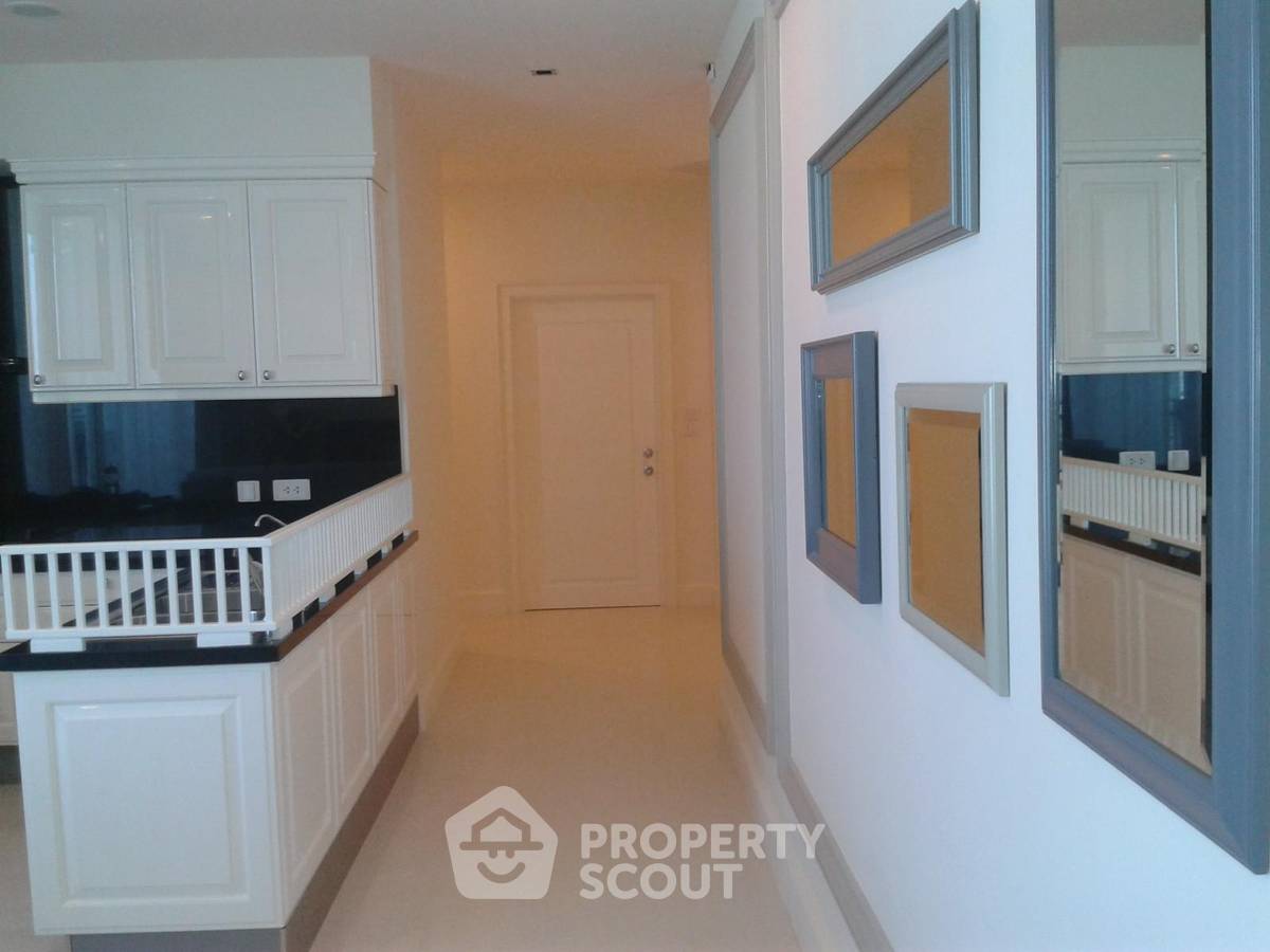 รูป คอนโด 2 ห้องนอน 112 ตร.ม. ชั้นสูง 20 ที่ Royce Private Residences ใกล้ MRT สุขุมวิท (ID 452753) - รูปที่ 3/17