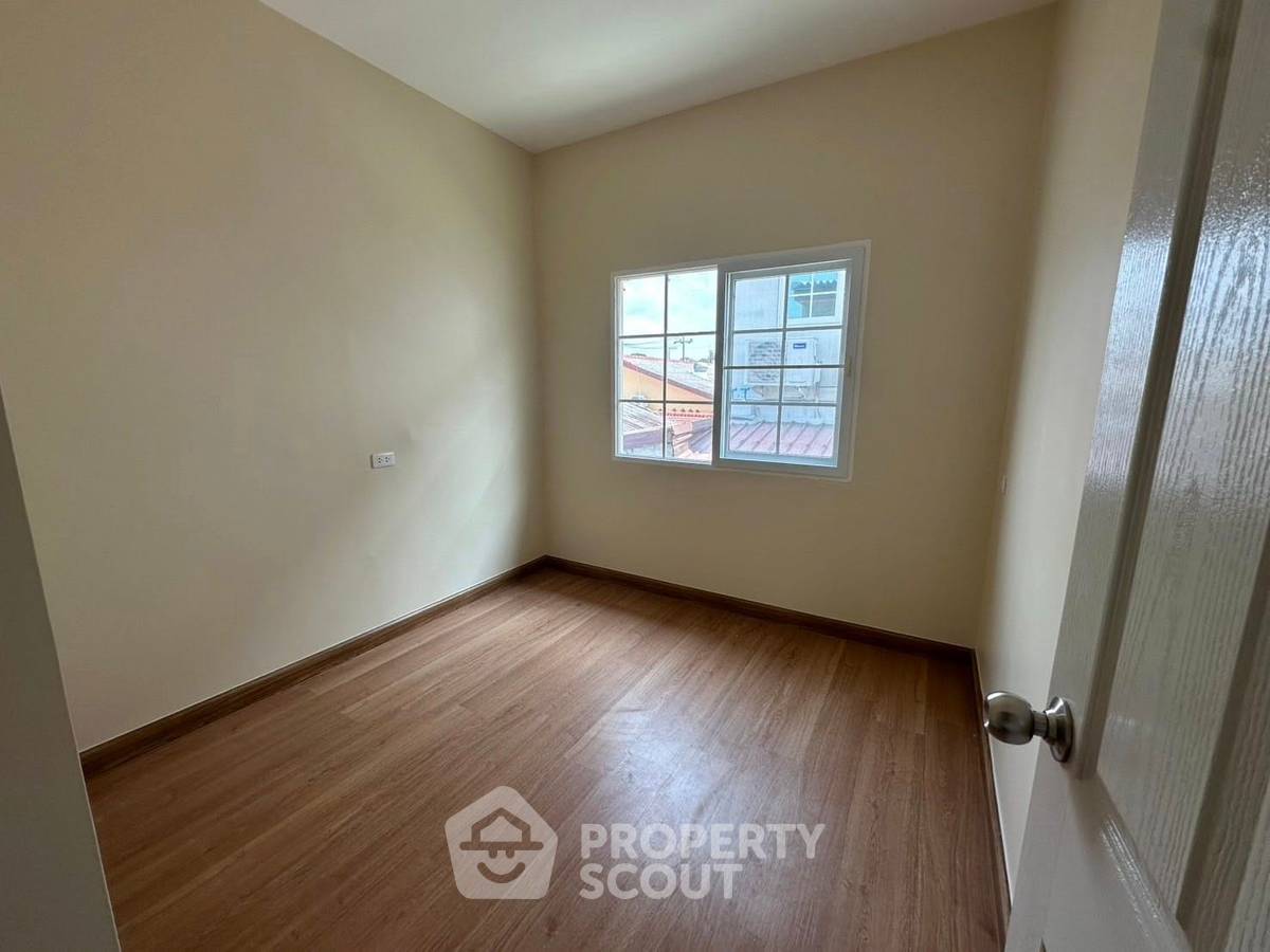 รูป บ้าน 4-ห้องนอน ใกล้ พัทยาตะวันออก (ID 2229409) - รูปที่ 10/12